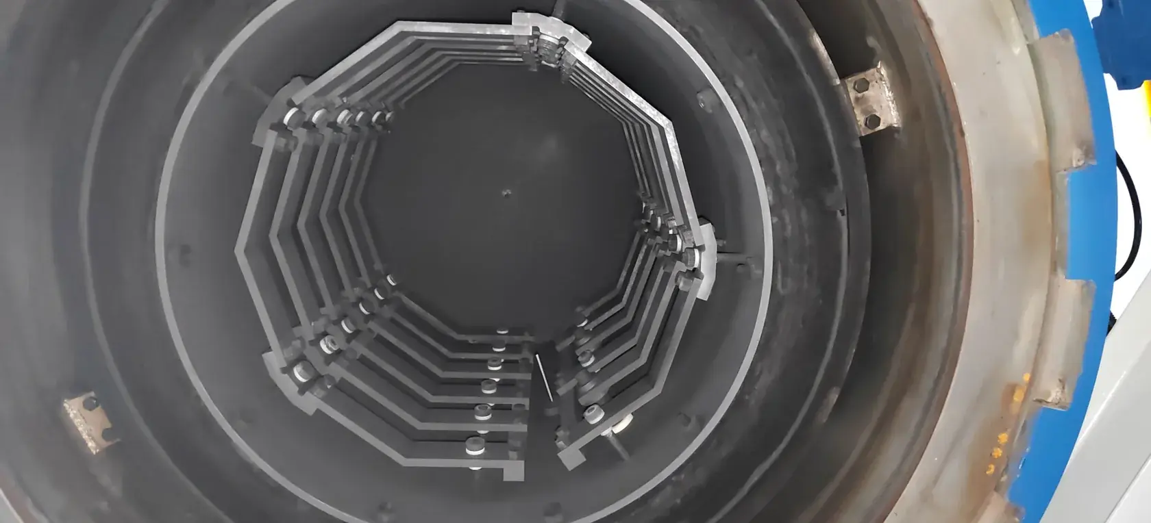 Heated-zone structure inside a delivered VTSL high-temperature vacuum furnace