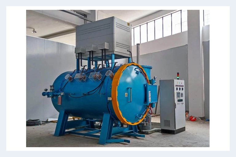 Complete SYNHTE high-temperature vacuum brazing furnace with horizontal chamber, round door, base frame and control cabinet